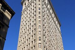 02-09 The Flatiron Building From The Back In New York Madison Square Park.jpg